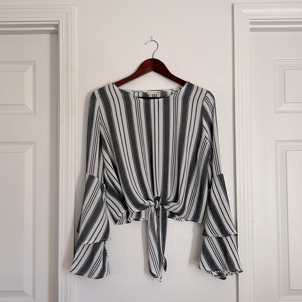 Ruffle sleeve blouse
